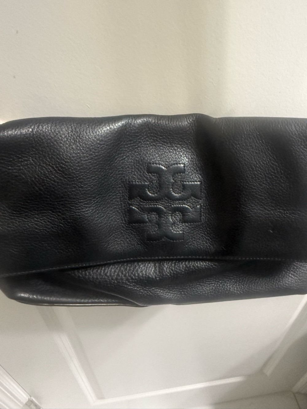 Tory Burch Black Pebbled Leather Fold-Over Shoulder Bag with Tassel (Dust Bag) - Picture 4 of 7